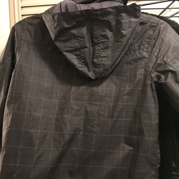 Little boys Gap windbreaker - Picture 5 of 7